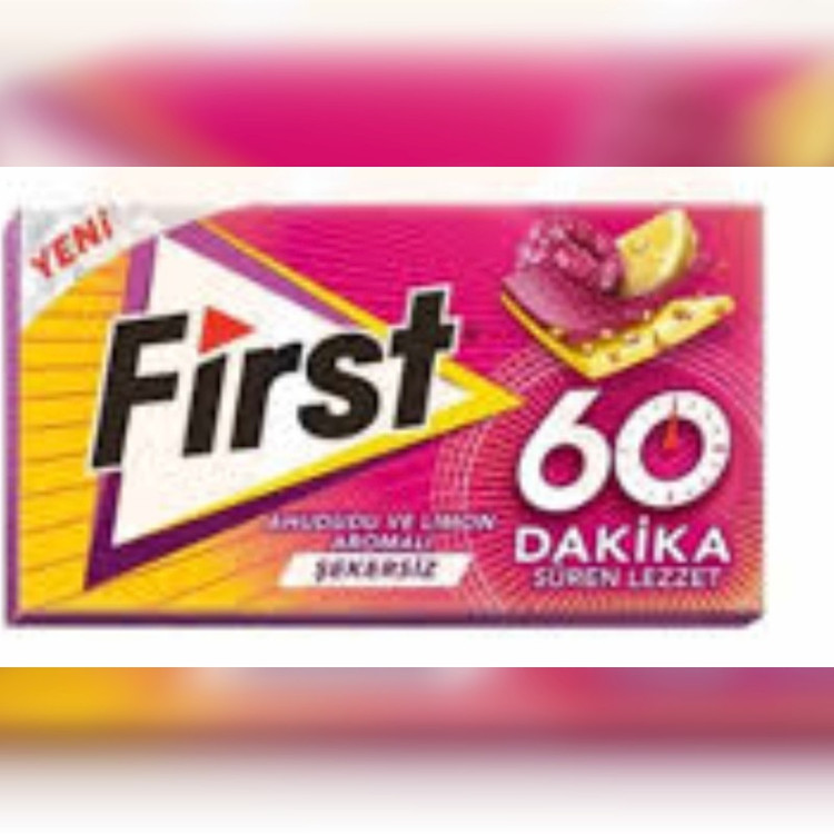 آدامس فرست با طعم هلو و هندوانه 27 گرم first